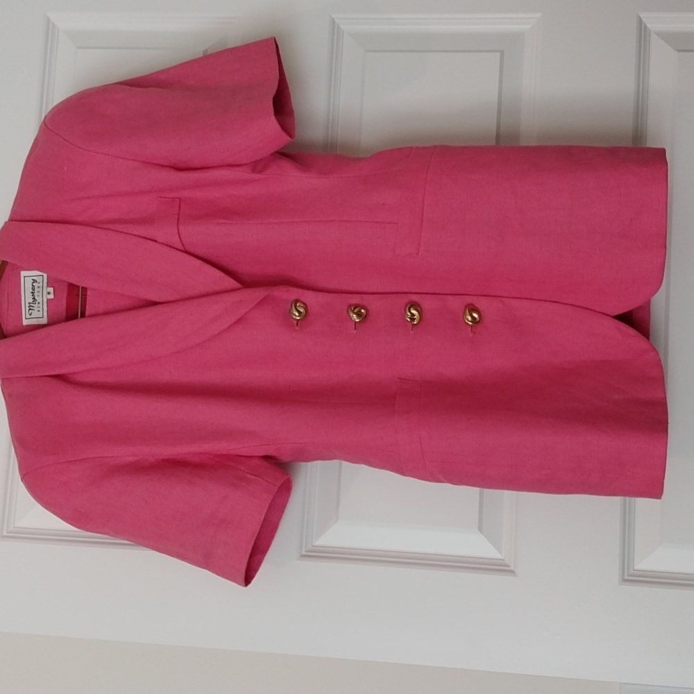 Pink skirt suit,fully lined